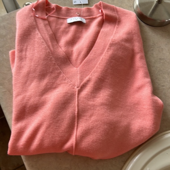 Brand new super soft sweater - Picture 5 of 5